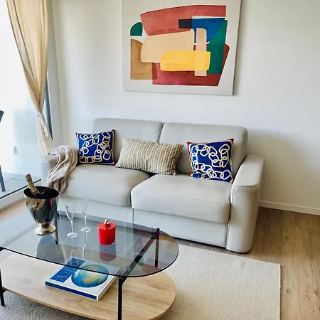 Am3office Lausanne New, Cozy, Central, Fast Wi-fi & Contactless Check-in Prilly