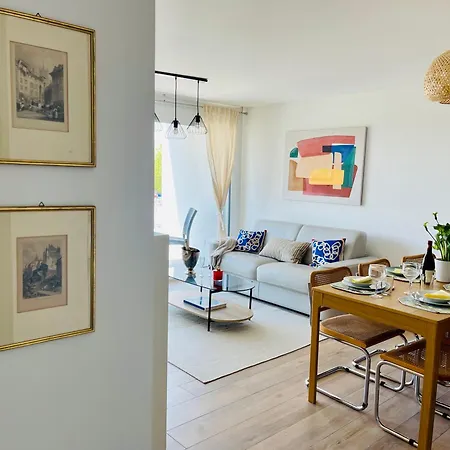 Am3office Lausanne New, Cozy, Central, Fast Wi-fi & Contactless Check-in 아파트 Prilly