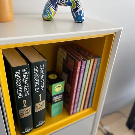 Am3office Lausanne New, Cozy, Central, Fast Wi-fi & Contactless Check-in * Prilly