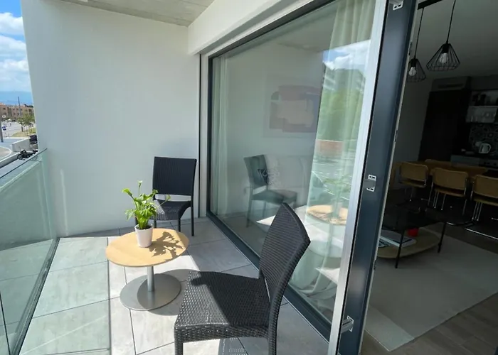 Am3office Lausanne New, Cozy, Central, Fast Wi-fi & Contactless Check-in Апартаменты