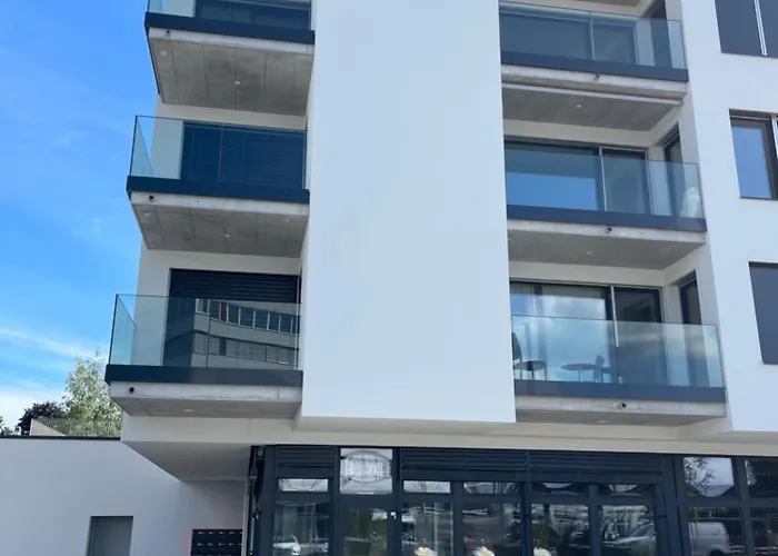 Апартаменты Am3office Lausanne New, Cozy, Central, Fast Wi-fi & Contactless Check-in *