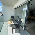 Am3office Lausanne New, Cozy, Central, Fast Wi-fi & Contactless Check-in Διαμέρισμα